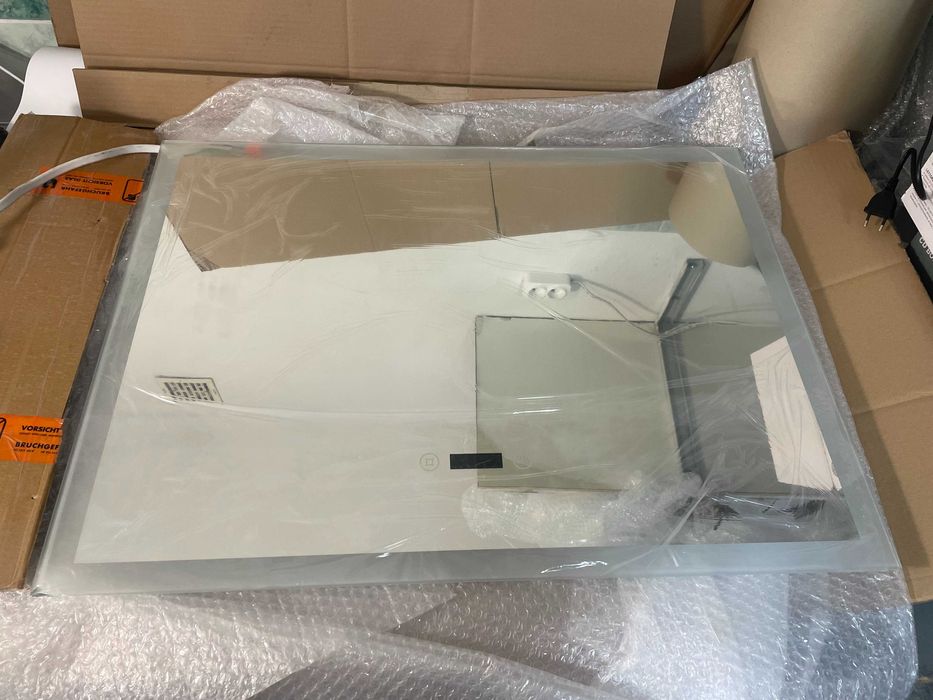 Lustro ścienne EMKE prostokąt 80x60 z podświetleniem LED podgrzewane