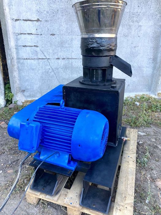 гранулятор для кормів та пелет техномашстрой гранд 300  22 кВт 380В БУ