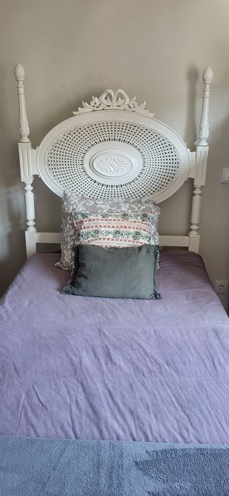 Cama com colchão