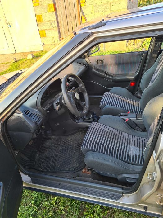 Mazda 323F