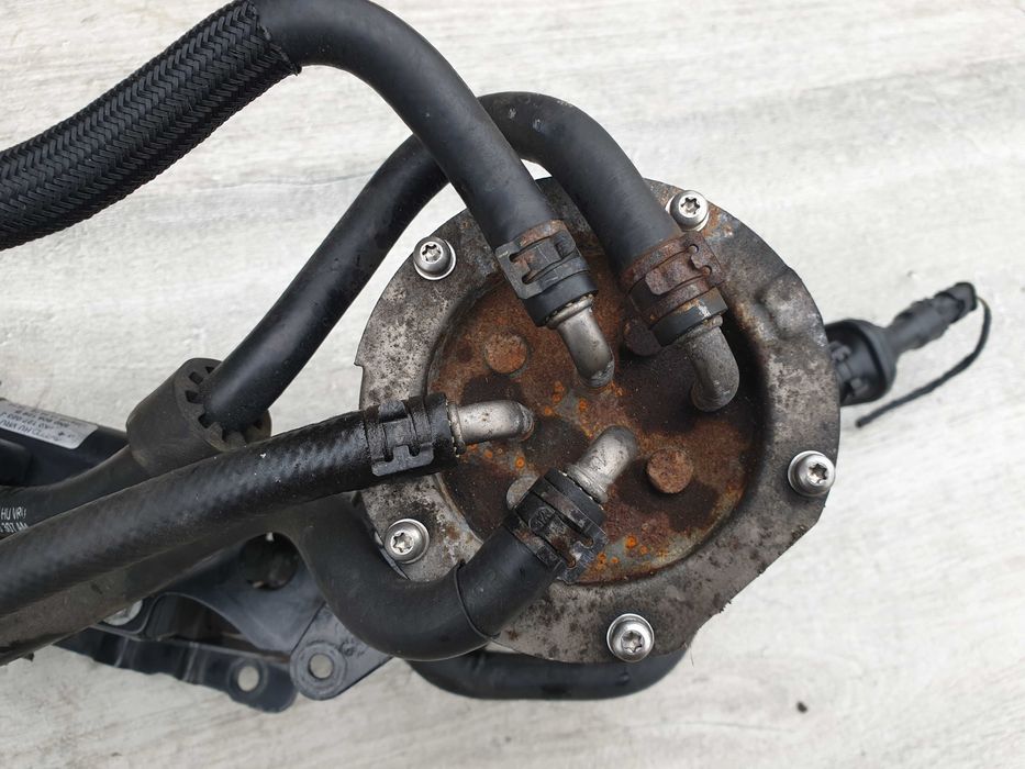 Audi A3 8P Golf Passat B6 2.0 TDI CBA Pompa paliwa filtr czujnik