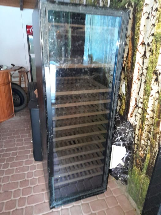 Lodówka chłodziarka do wina 102 butelki pojemności