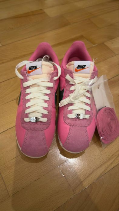 Жіночі Кросівки Nike Cortez