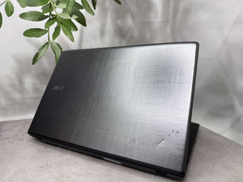 Acer Aspire E5-575 i7-7500U / 8GB / 256GB SSD / 17.3” FHD / GTX 950M 2GB ігровий ноутбук