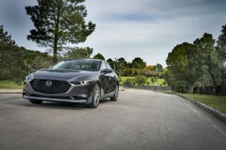 Mazda 3 2.0 e-Skyactiv-X Prime-line