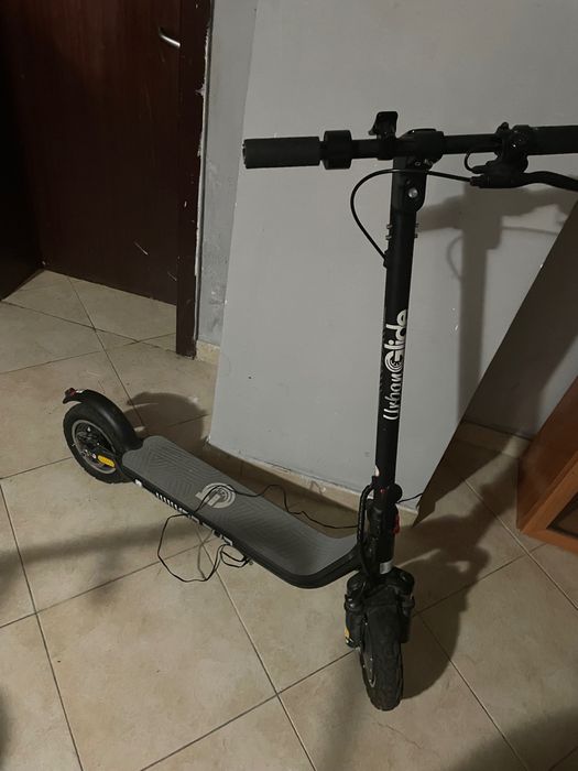 Trotineta go guinde em bom estado