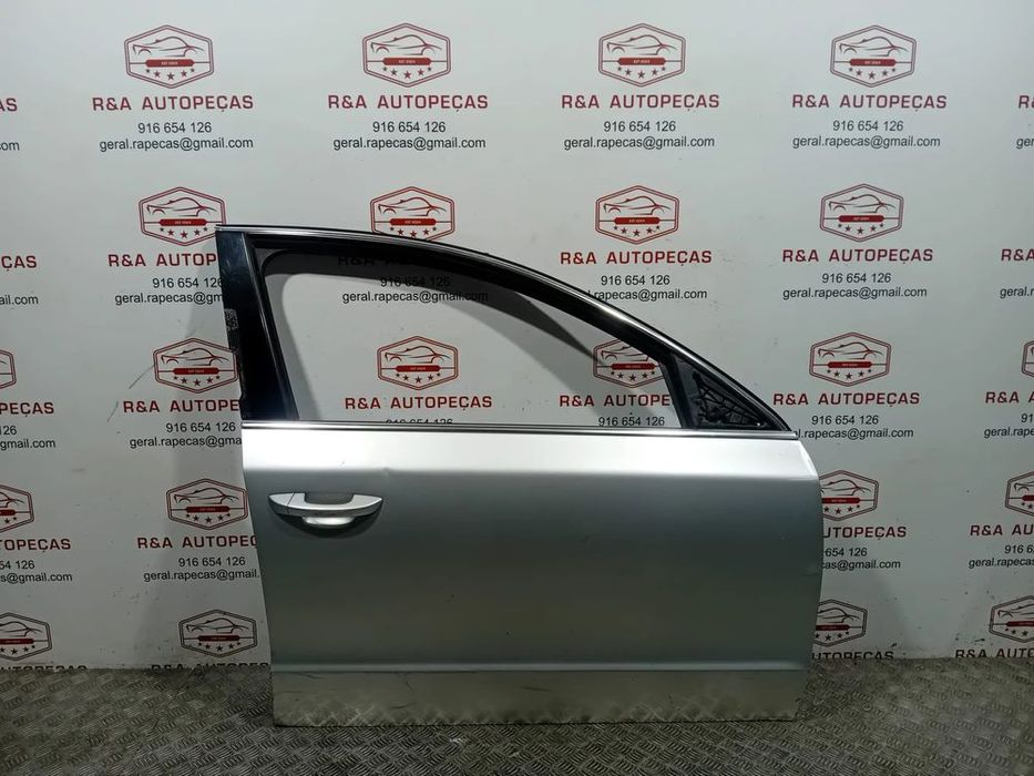 Porta Frente Frontal Direita Skoda Superb III 3 Original