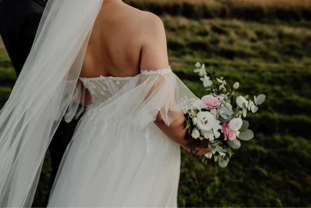 Suknia ślubna gorset