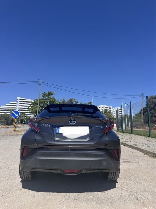 Toyota C-HR — fotografia 2
