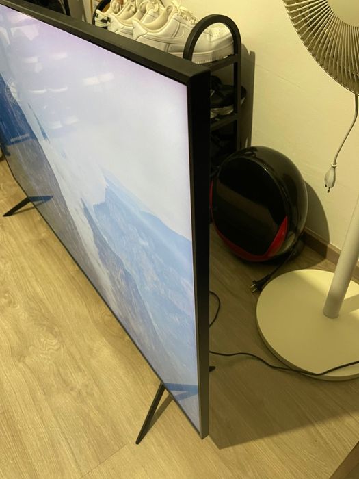 Samsung TV 55 inches449690730538608642