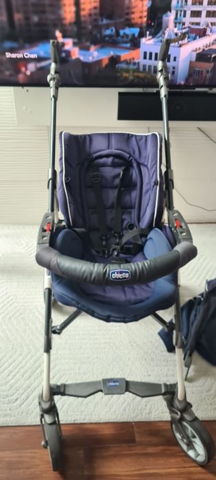 Carrinho de passeio com alcofa e ovo