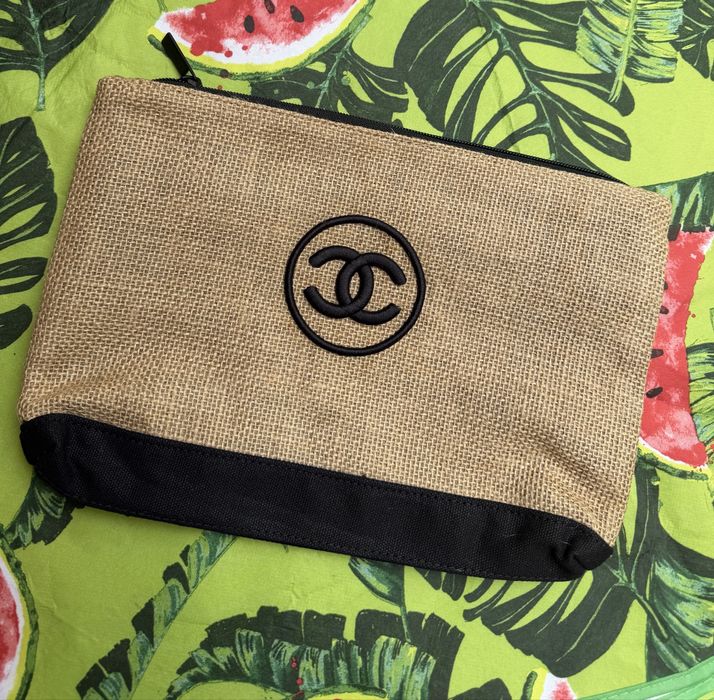 Płócienna kosmetyczka Chanel