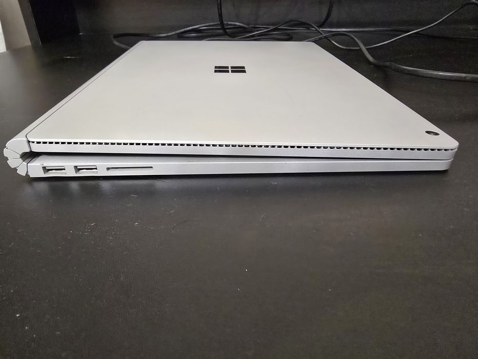Microsoft Surface Book i7 16GB RAM 512GB SSD NVidia