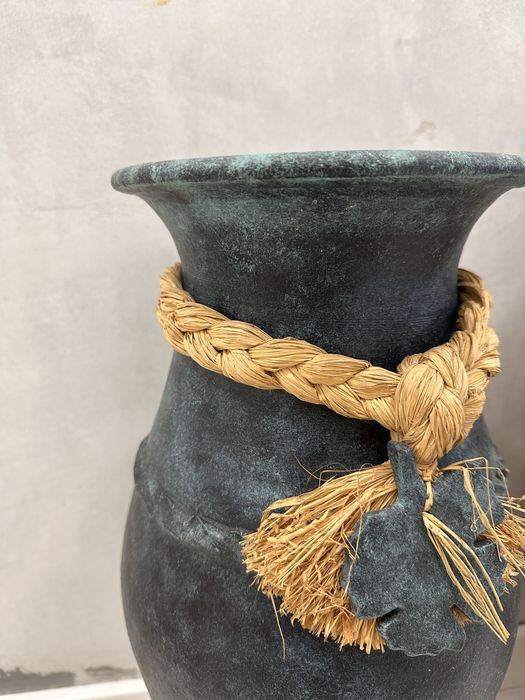 Vaso decorativo com pé