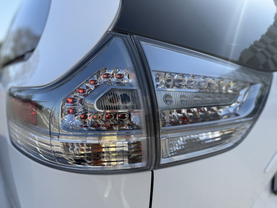 Продам Toyota Sienna 3.5  2016г Газ+Бензин