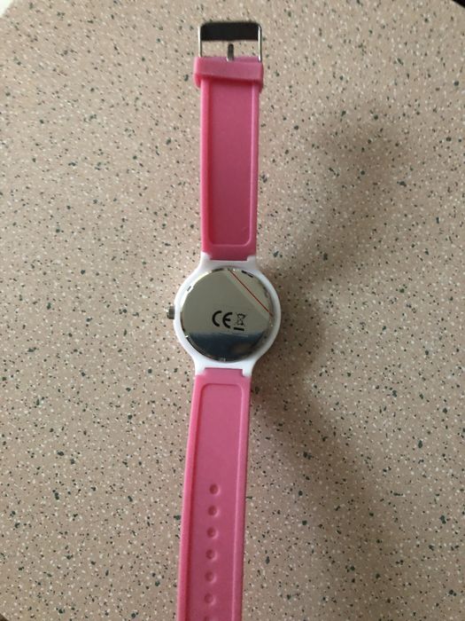 Zegarek damski na baterie