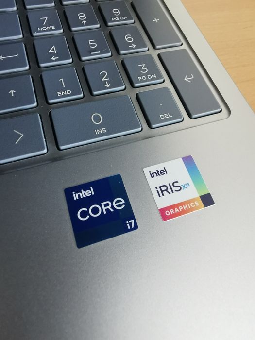 Portátil HP 15-fd0008np