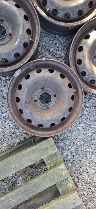 Felgi stalowe Peugot 4x108 r14 et 34 pordzewiałe