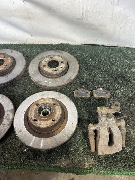 Тормозні диски renault megane 2 scenic супорт диск рено меган колодки