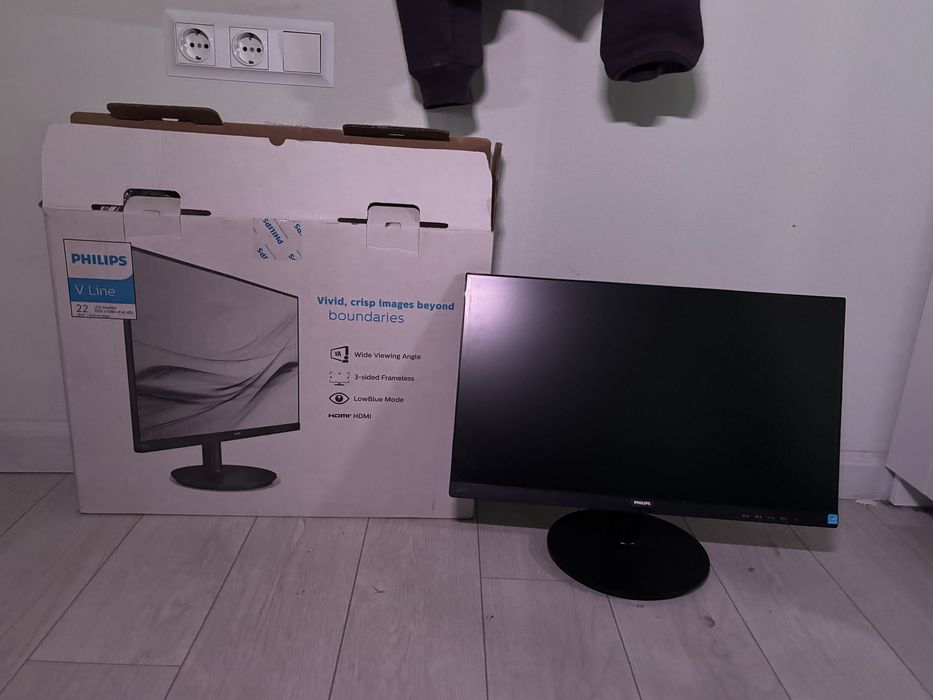 Монітор PHILIPS 60гц