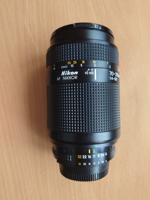 Nikon Nikkor AF 70-210mm 1:4-5,6