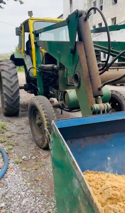 ПРОДАЖ ТЕХНІКИ , трактори - 2 штуки