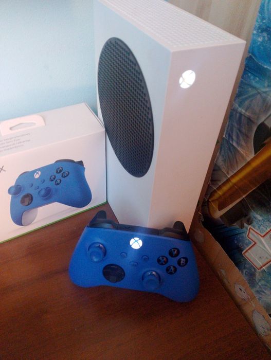 Xbox series s z padem