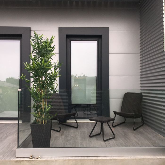 2 Quartos suite, um com terraço junto ao estadio do porto