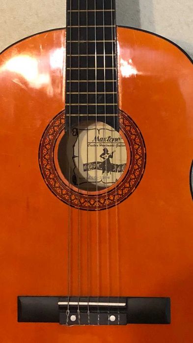 Классическая гитара Maxtone CGC - 390N
