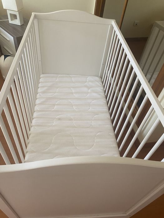 Berço IKEA em otimo estado + colchão