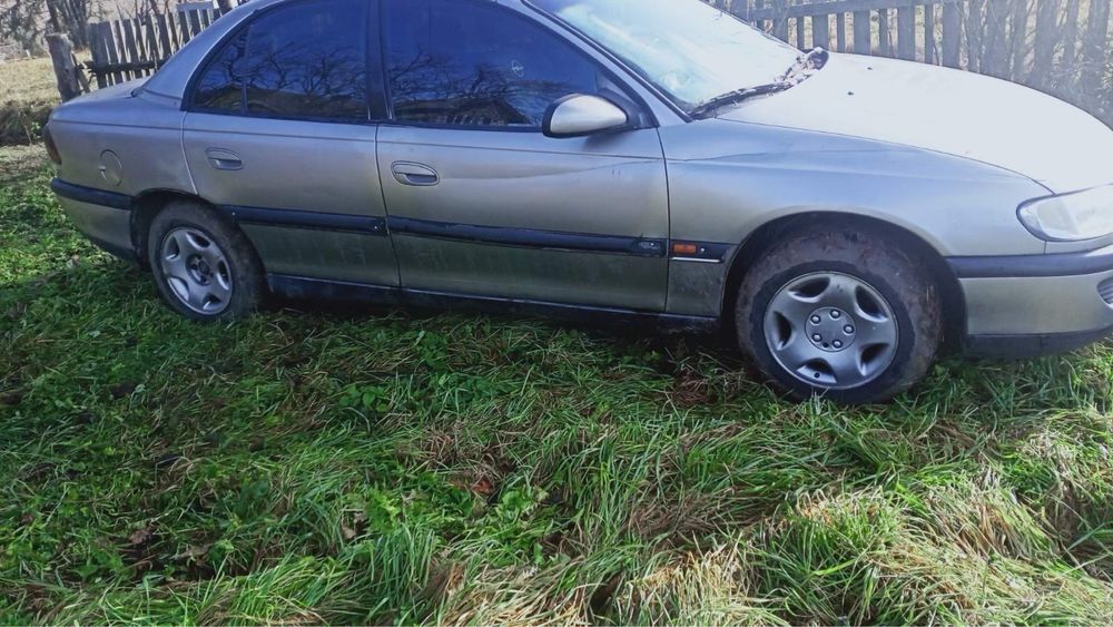 Продам Опель омега.  Розбираю  або цілою  продам