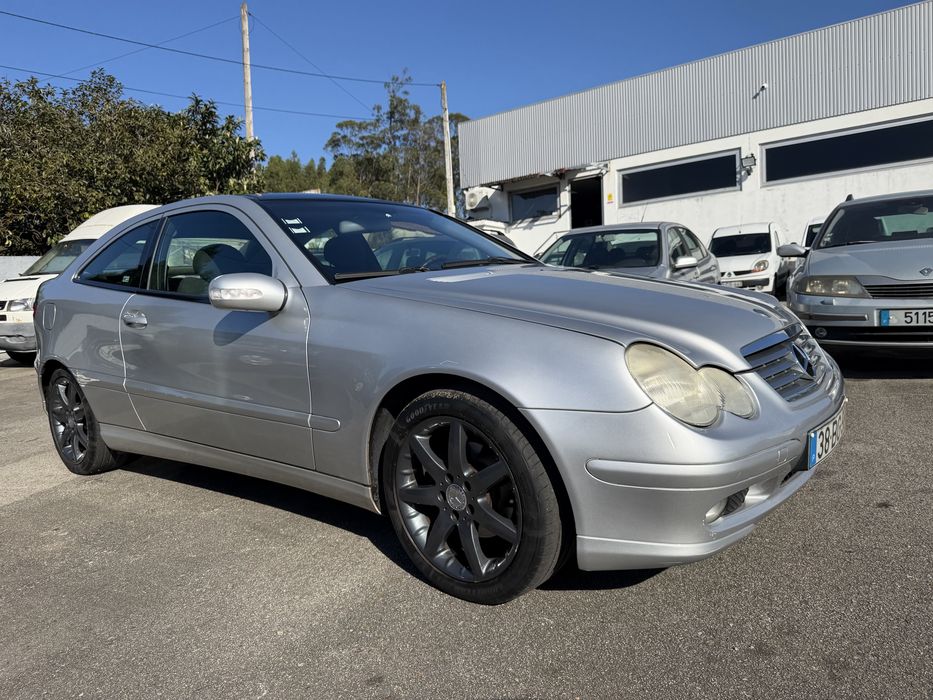 Mercedes C220 CDi SportCoupe — photo 2