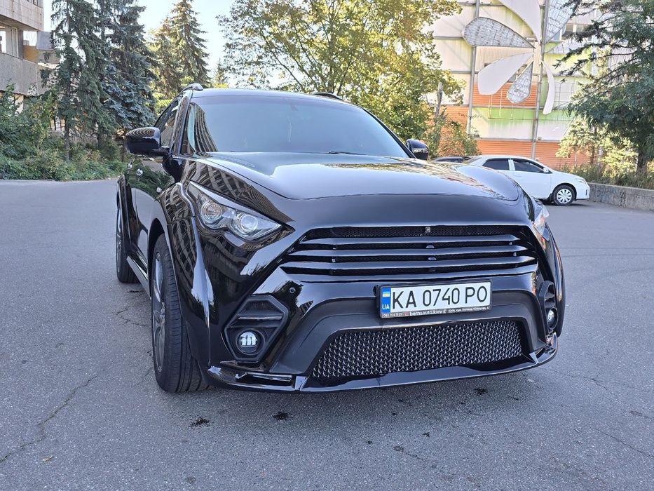 Infiniti S51. FX 35. QX70. FX37