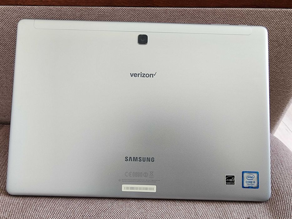 Samsung Galaxy Book 12" 2160x1440 i5-7200U SM-W727 4/128Gb LTE 4G