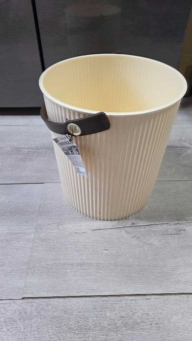 WIADRO RYFLOWANE Pojemnik Do Przechowywania rozmiar  20 L bez pokrywki