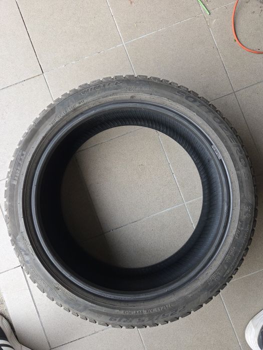 4szt. Pirelli sottozero 3 zima/winter 225/45 R19 runflat