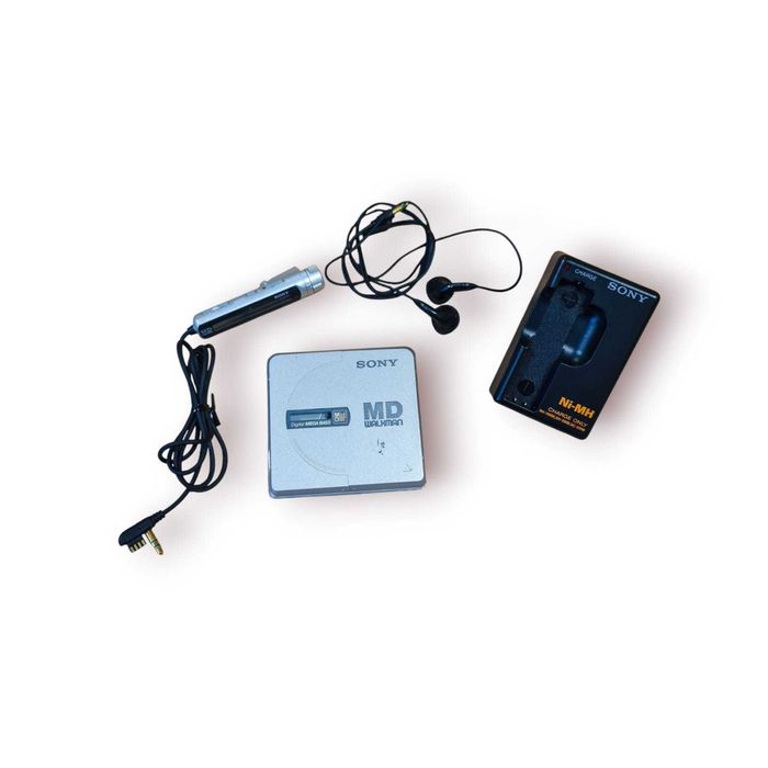 Sony MD Walkman MZ-E35 – MiniDisc Player c/ Mega Bass – Anos 90