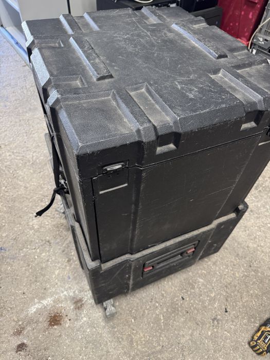 Rack SKB up and down