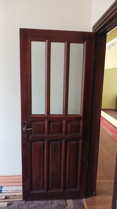 Двері міжкімнатні дубові