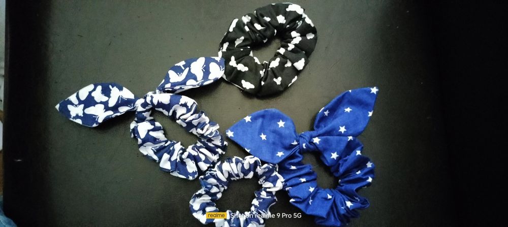 5 gumek scrunchie cena za całość