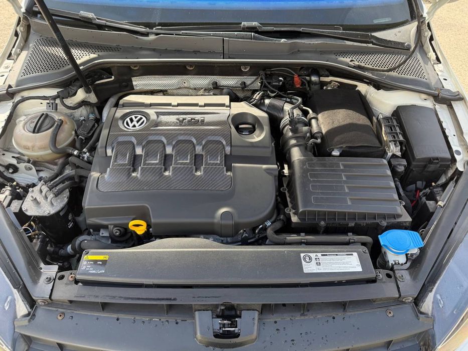 Volkswagen Golf 2013 VIN WVWZZZAUZEW020232 фото оголошення 9 з 10