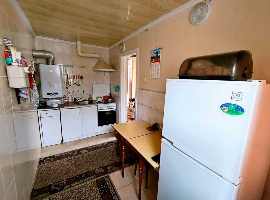 Півдому 62 м2 центр 1 Слобідська Ковальська газ санвузол великий двір