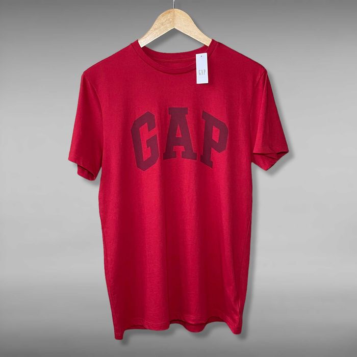 Футболка GAP червона