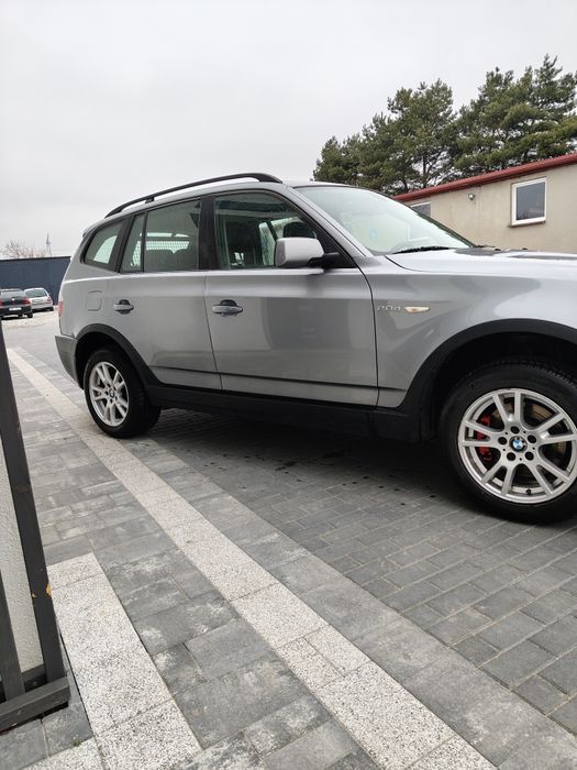 Bmw x3 2,0 d manual Hak klima 4x4 Skóry