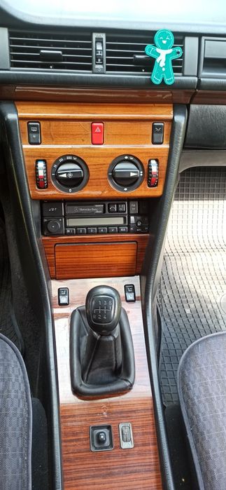 Sprzedam Mercedesa 124 z 1991 roku