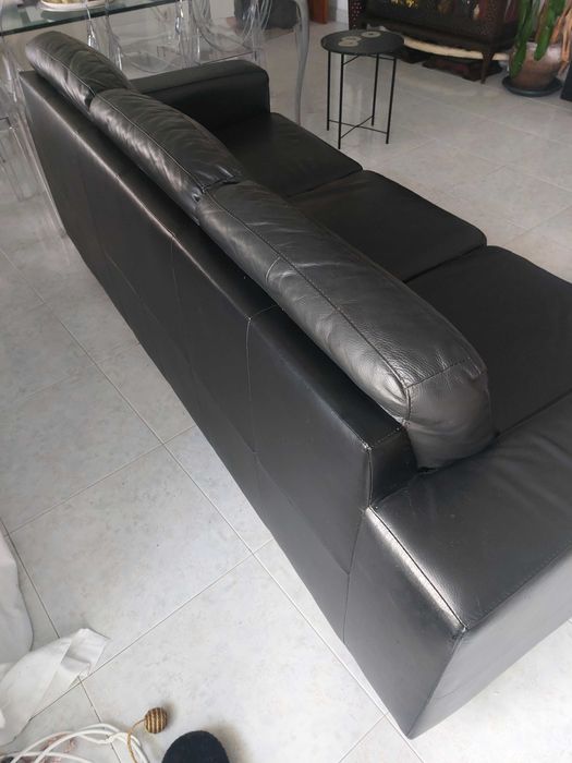 Sofá Ikea 3 lugares Pele
