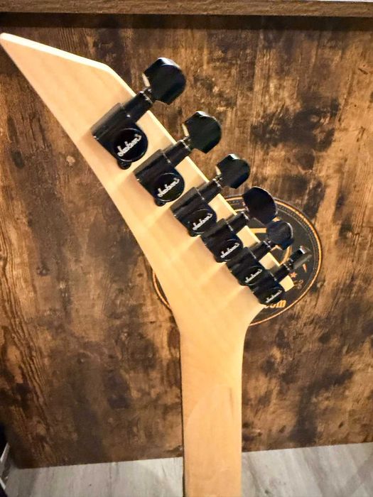 Guitarra Jackson JS11 Dinky