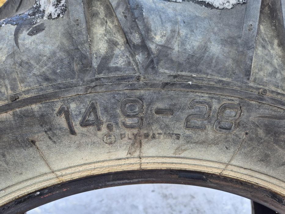 Opona 14.9-28  14.9r28