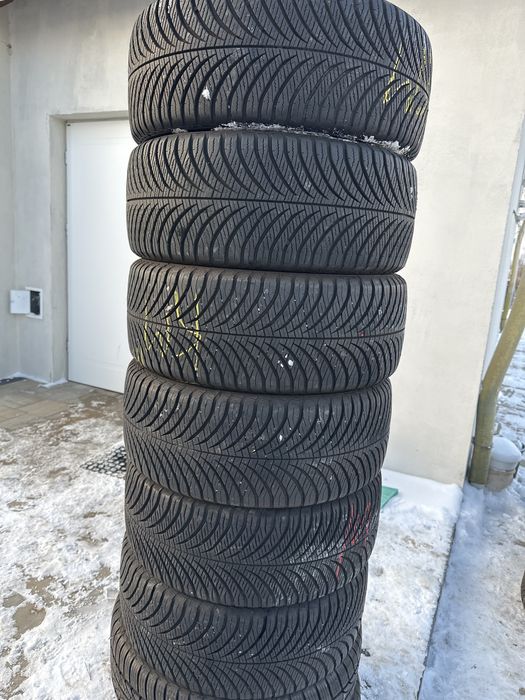 Opony 215/45/16 90 v gen 2 Goodyear vector 4 seasons