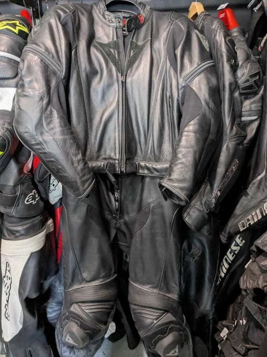 WYPRZEDAŻ UŻYWANE kombinezon DAINESE rozmiar 50 - tylko 1 szt